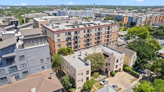 712 Graham Pl in Austin, TX - Building Photo - Building Photo