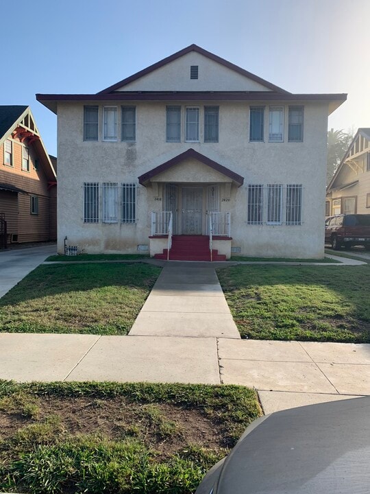 2418 W 23rd St in Los Angeles, CA - Building Photo