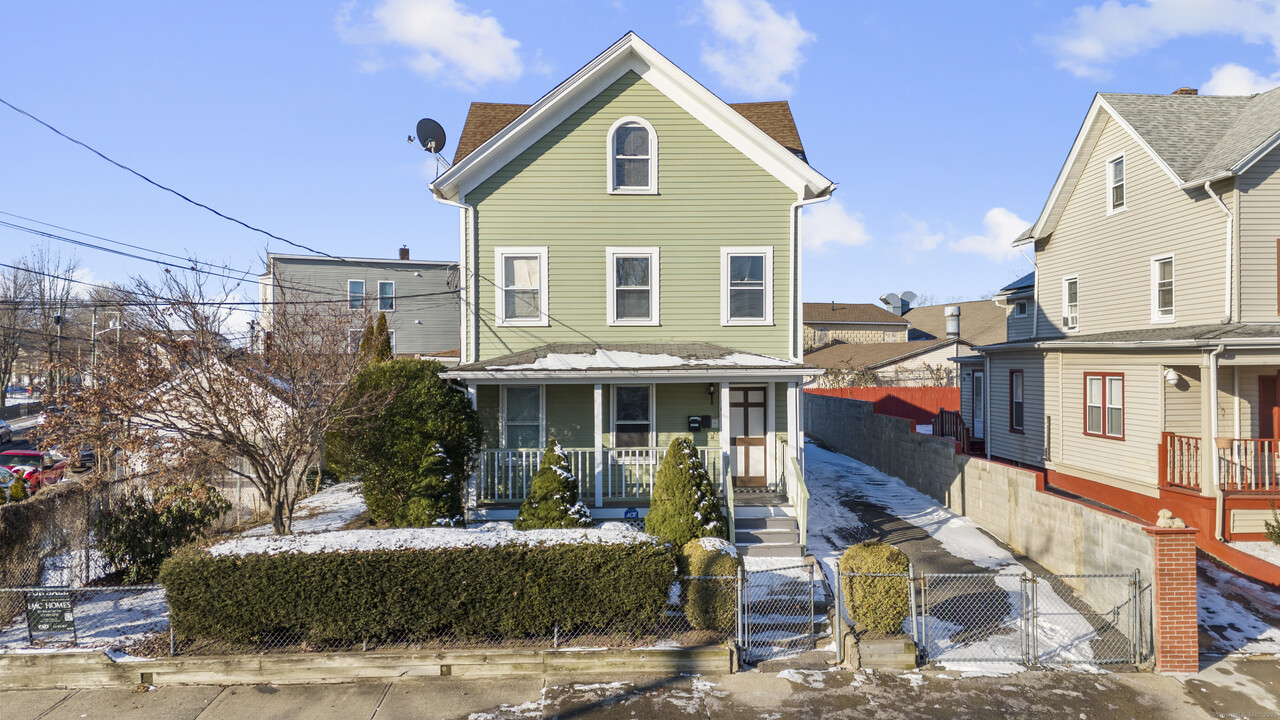 201 Norman St in Bridgeport, CT - Building Photo