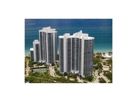3200 N Ocean Blvd, Unit 406 in Fort Lauderdale, FL - Building Photo