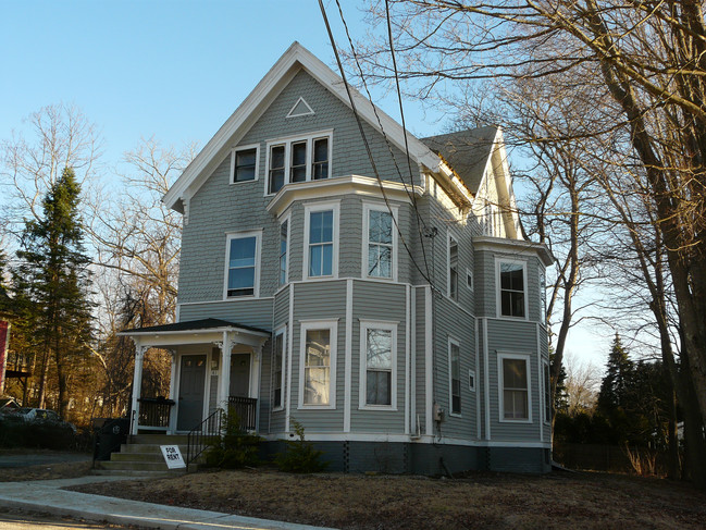 41 Hawkins St in Danielson, CT - Building Photo - Building Photo