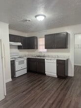 3210 Brookside Dr NW in Cleveland, TN - Building Photo - Building Photo