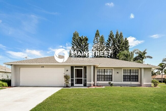 property at 219 SE 20th St