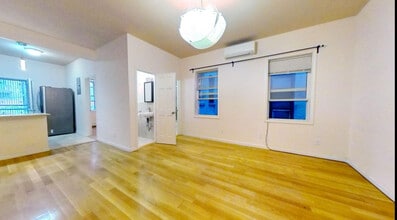 372 Bay Ridge Ave, Unit #1 in Brooklyn, NY - Building Photo - Building Photo