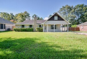 3223 Deep Anchor Way in Crosby, TX - Building Photo