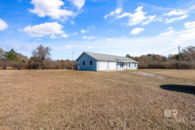 3034 Deere Creek Rd in Atmore, AL - Building Photo - Building Photo