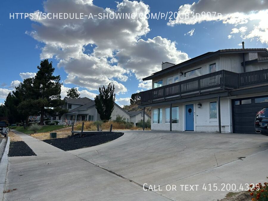 13360 Spring Valley Pkwy in Victorville, CA - Foto de edificio