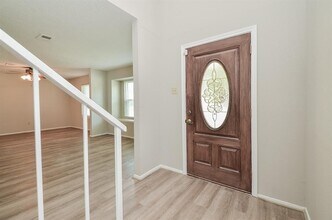 2119 Landcircle Ct in Sugar Land, TX - Building Photo - Building Photo