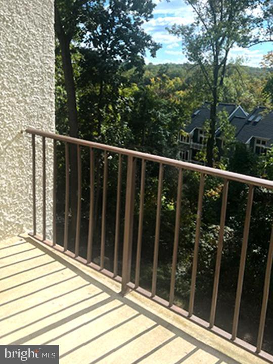 613 Oakland Hills Ct-Unit -302 in Arnold, MD - Building Photo - Building Photo