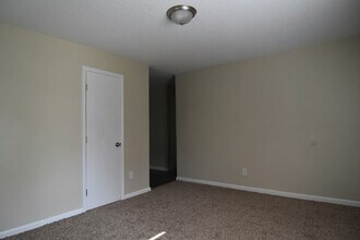 4551 Sunny View Dr in Memphis, TN - Building Photo - Building Photo