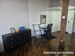 227 Iron St, Unit SI ID1438332P in Detroit, MI - Building Photo - Building Photo