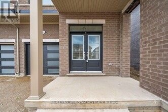 95 Gauley Dr in Fergus, ON - Building Photo - Building Photo