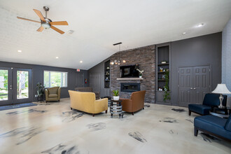 Park Thirty99 in Lexington, KY - Building Photo - Interior Photo