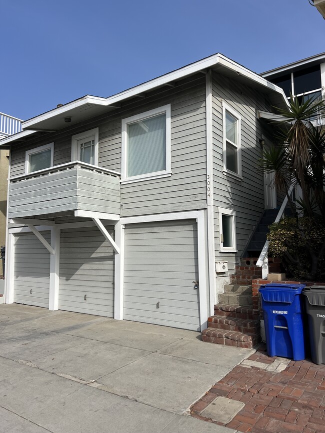 3004 Highland Ave in Manhattan Beach, CA - Foto de edificio - Building Photo