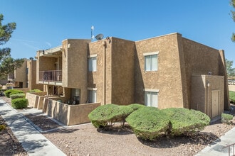 Casa De Alicia Apartments in Boulder City, NV - Foto de edificio - Building Photo