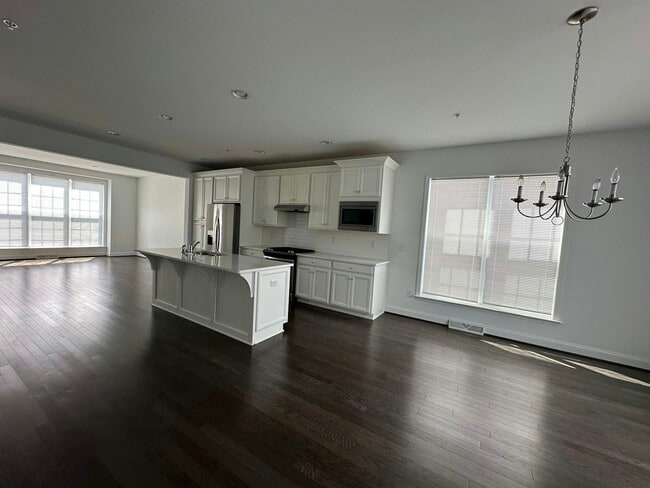 property at 1431 Ruth Way