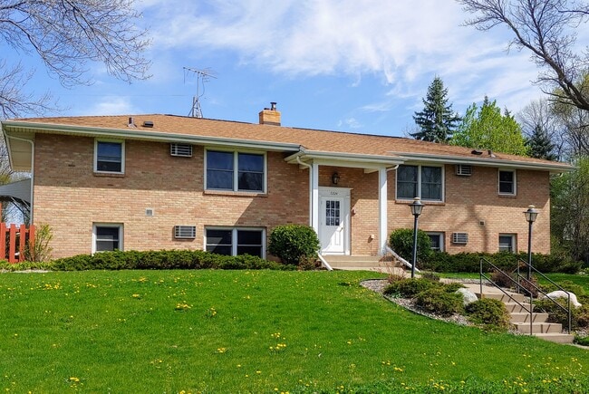 7224 33rd Ave N, Unit 3