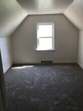 8834 Burlington Ave in Brookfield, IL - Building Photo - Building Photo