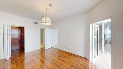 3255 NE 184th St, Unit 12410 in Aventura, FL - Foto de edificio - Building Photo