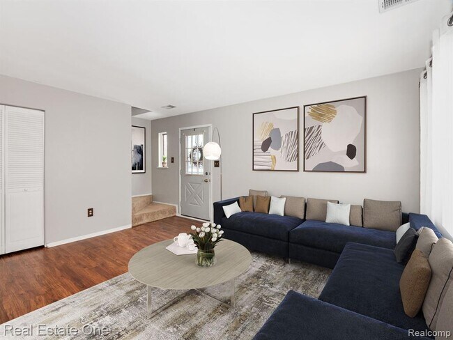 1323 Laurel Valley Dr in Waterford Township, MI - Building Photo - Building Photo