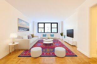 117 W 87th St, Unit 2 in New York, NY - Building Photo
