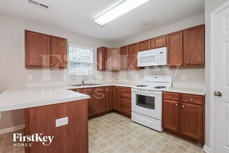 4608 Mallard Creek Dr in Greensboro, NC - Foto de edificio - Building Photo