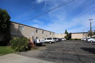 Park West Apartments in El Cajon, CA - Building Photo - Building Photo