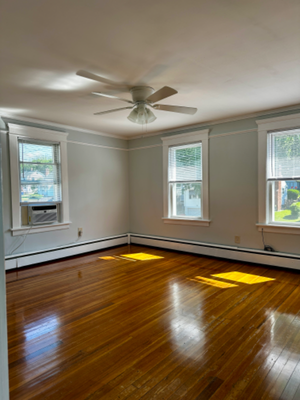 21 Hyatt Ave in Norwalk, CT - Building Photo - Building Photo