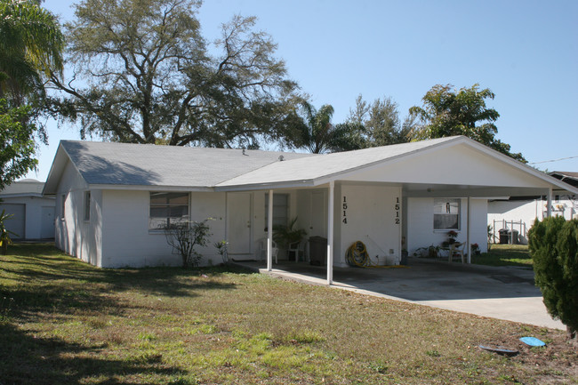 1512 Suponic Ave in Sarasota, FL - Foto de edificio - Building Photo