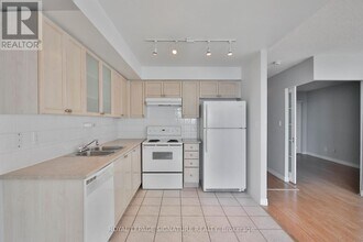410 Queens Quay W in Toronto, ON - Building Photo - Building Photo