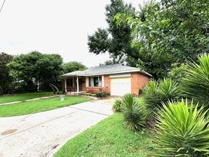 1103 L Ave in Plano, TX - Building Photo - Building Photo