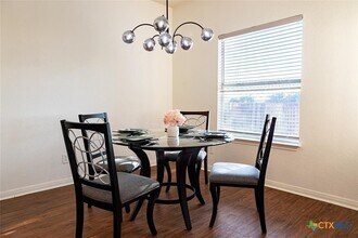 508 Lydia Ln in Thrall, TX - Building Photo - Building Photo