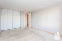 655 W Irving Park Rd, Unit 1215 in Chicago, IL - Building Photo - Building Photo