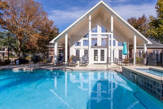 Lexington Place Apartments in Bossier City, LA - Building Photo - Interior Photo