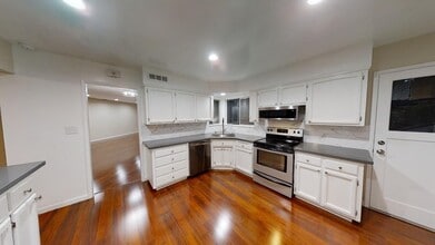 8400 Ascolano Ave in Fair Oaks, CA - Building Photo - Building Photo