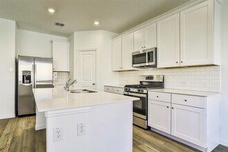 932 Dustwood Dr in Haslet, TX - Building Photo - Building Photo