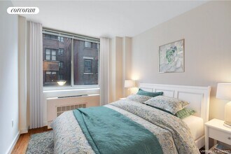 121 E 23rd St in New York, NY - Building Photo - Building Photo