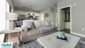 41 E 9th Ave in Columbus, OH - Building Photo