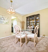 18081 Biscayne Blvd in Aventura, FL - Building Photo - Building Photo