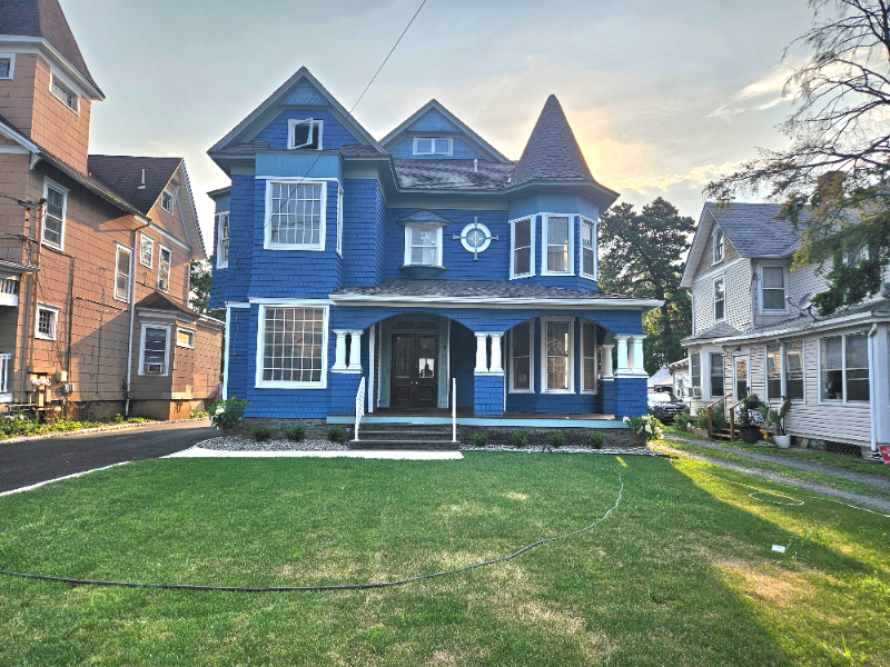 90 Shrewsbury Ave-Unit -2N in Red Bank, NJ - Building Photo