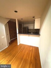 728 South St in Philadelphia, PA - Building Photo - Building Photo