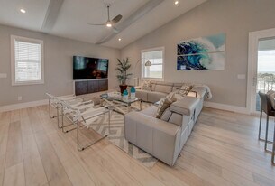 51 Ocean St in Palm Coast, FL - Building Photo