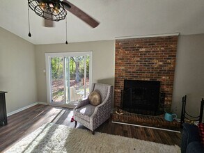 1925 Rolling Ridge Dr in Jacksonville, NC - Building Photo - Building Photo
