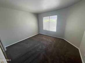 9736 W McRae Way-Unit -A-304 in Peoria, AZ - Building Photo - Building Photo