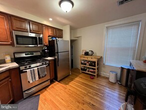 129 S 18th St in Philadelphia, PA - Foto de edificio - Building Photo