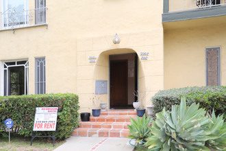 204-206 S Rexford Dr in Beverly Hills, CA - Building Photo - Building Photo