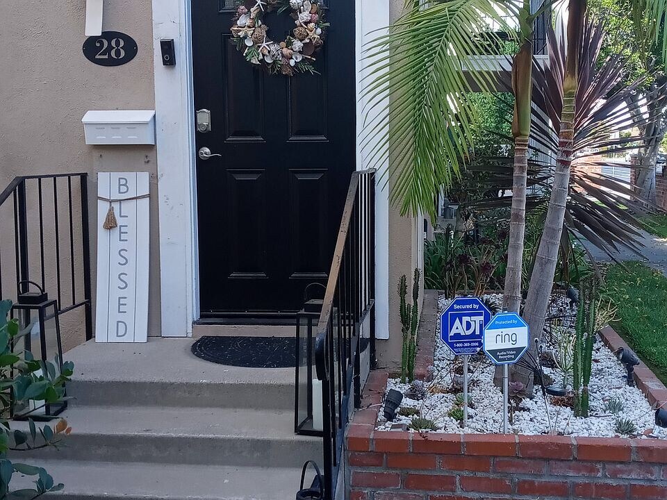 3342 Bradbury Rd in Los Alamitos, CA - Building Photo