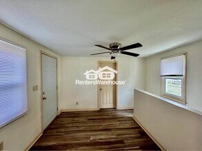 703 Prairie St in Adel, IA - Building Photo - Building Photo