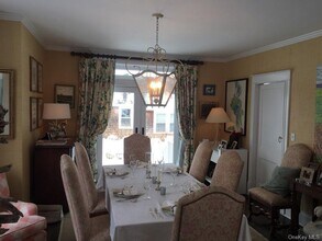 29 Ash St in Locust Valley, NY - Building Photo - Building Photo