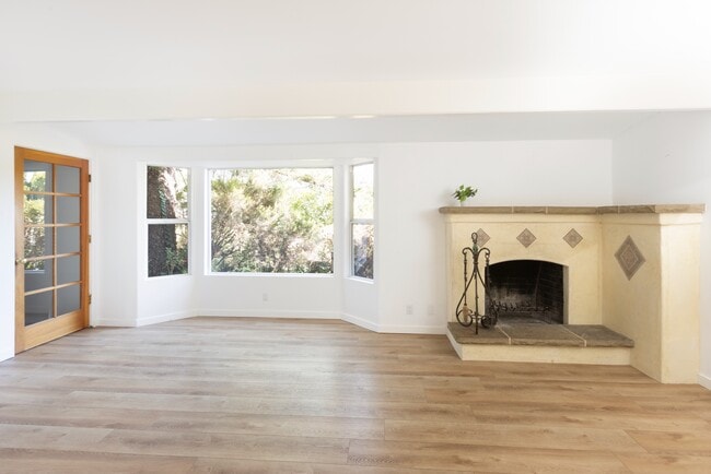 property at 2924 Arriba Way